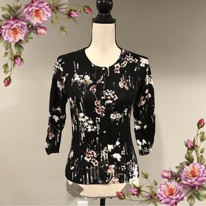 White House Black Market floral print button-down cardigan XS